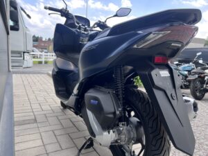 Honda PCX125-6