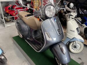 Piaggio Vespa GTS 250 ie-2