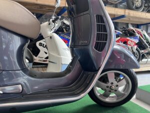 Piaggio Vespa GTS 250 ie-5