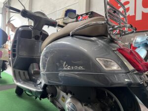 Piaggio Vespa GTS 250 ie-7